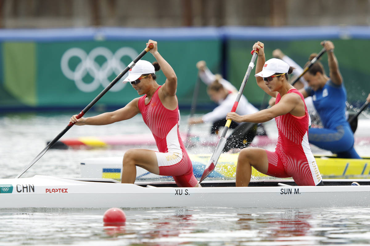 这是中国选手带来的惊喜—在皮划艇静水女子500米双人划艇决赛中,徐