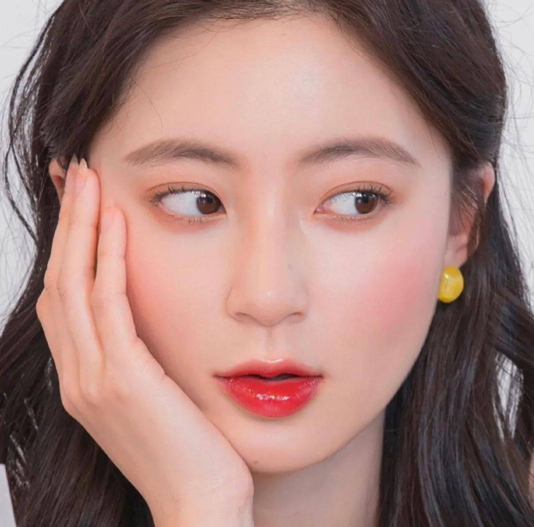 成膜|快把口红丢掉！6支夏季绝美唇釉，又甜又嫩！