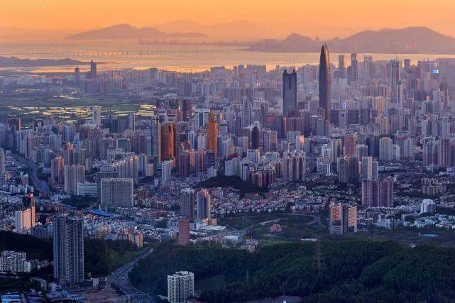 各省份人均gdp排名_全国城市人均GDP排行榜:深圳只排第七,这个城市成为全国第一,...