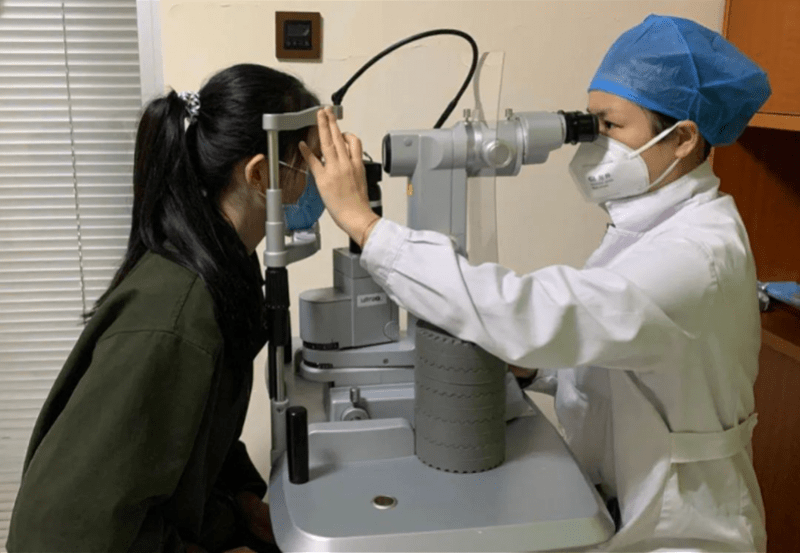 生理性|眼前老有蚊子飞，能致盲“飞蚊症”中老年群体必须了解下