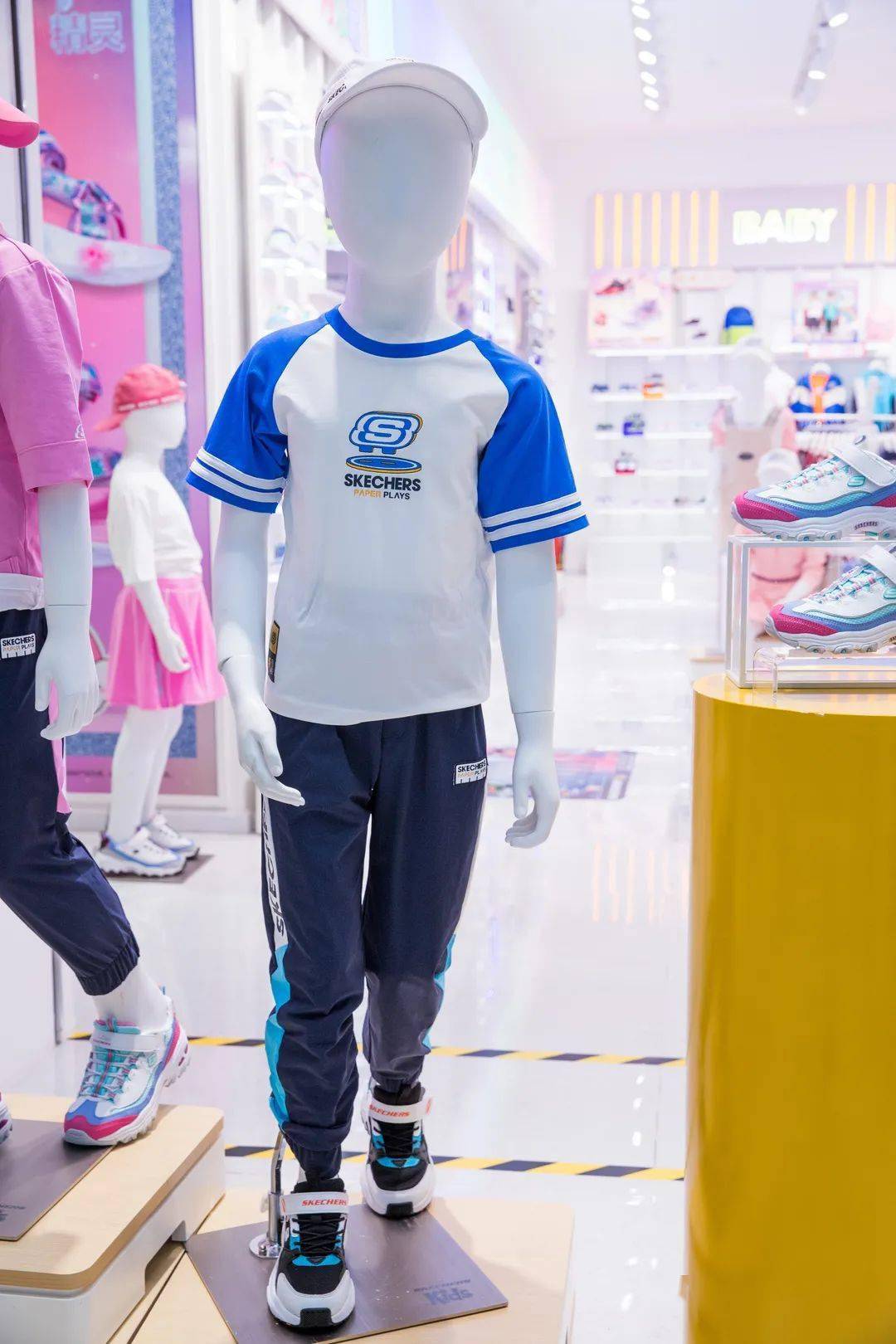 产品|成都人冲冲冲！5折雅诗兰黛，100+购女装！乐天8周年宠粉来啦！