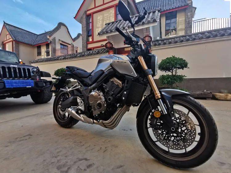 转让1000公里本田cb650r