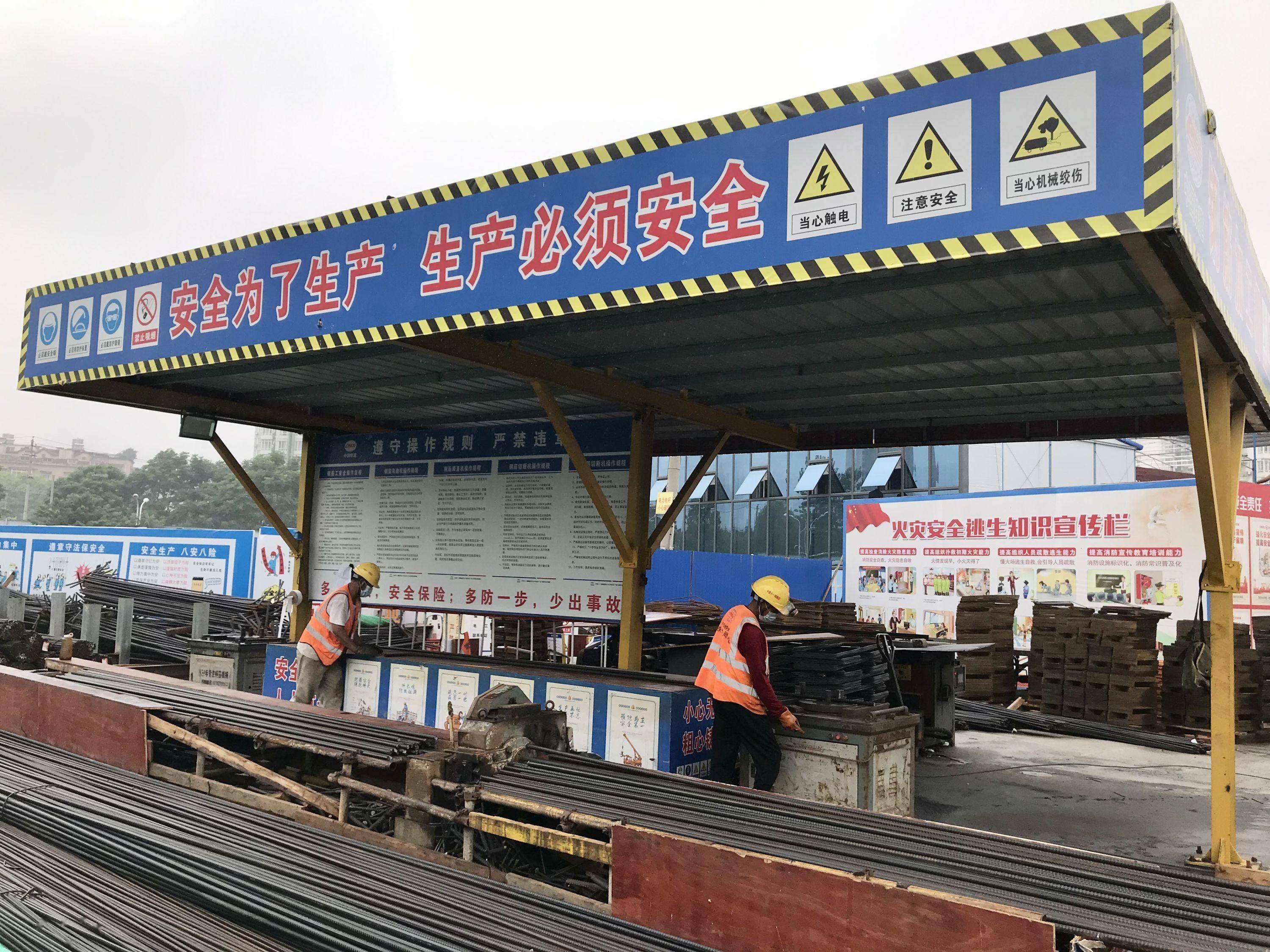 防控疫情严把控文明施工常态化这家十优工地双管齐下