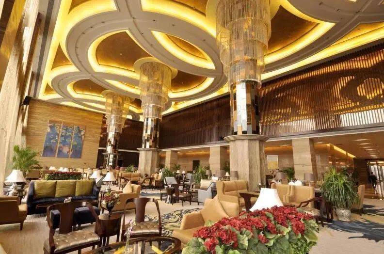 王健林,张学友住过的南充五星级大酒店 竟然要卖了?