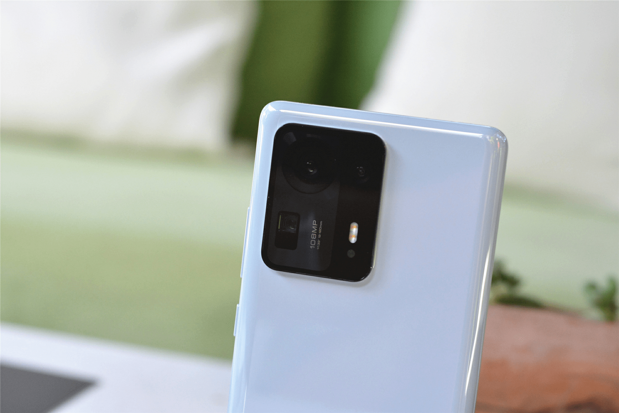 小米mix4真机实拍图来了一体陶瓷cup全面屏是在追求完美