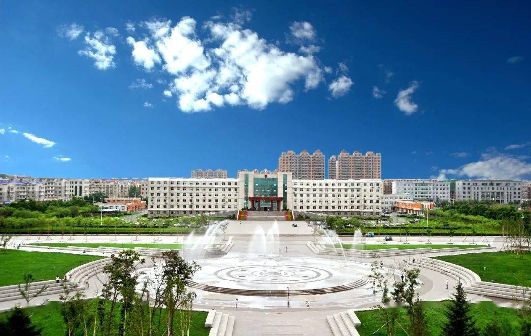 抢抓机遇乘势而上奋力谱写实力文明秀美和谐灯塔新篇章