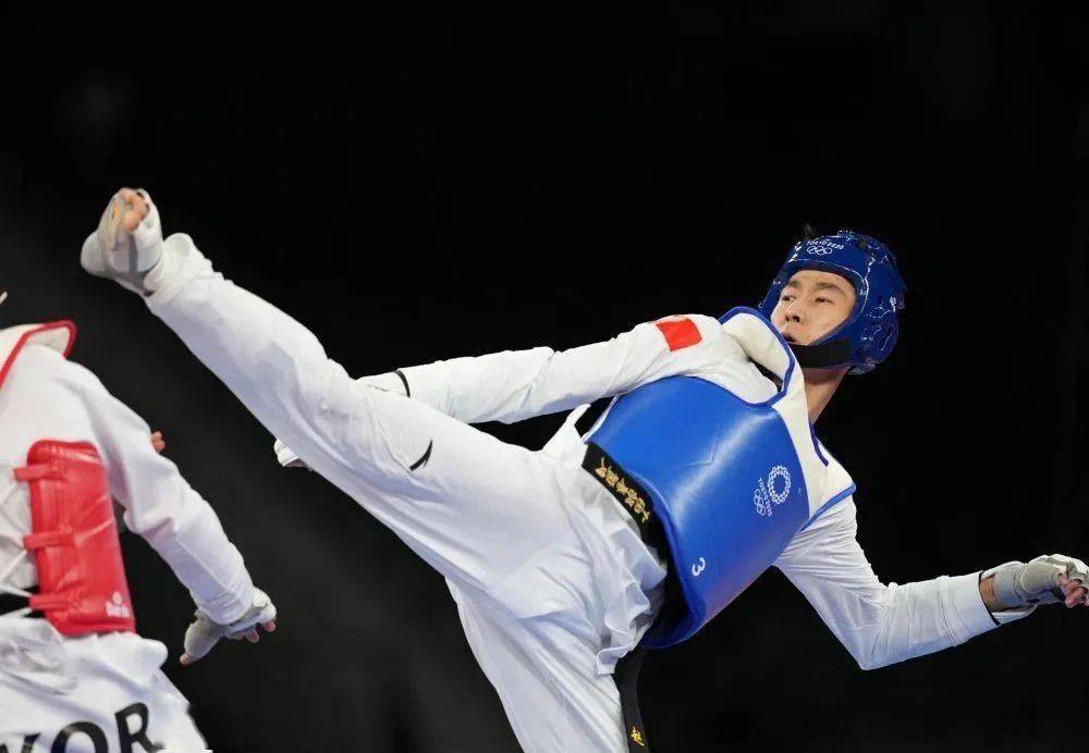 奥运健儿隔离中坚持训练