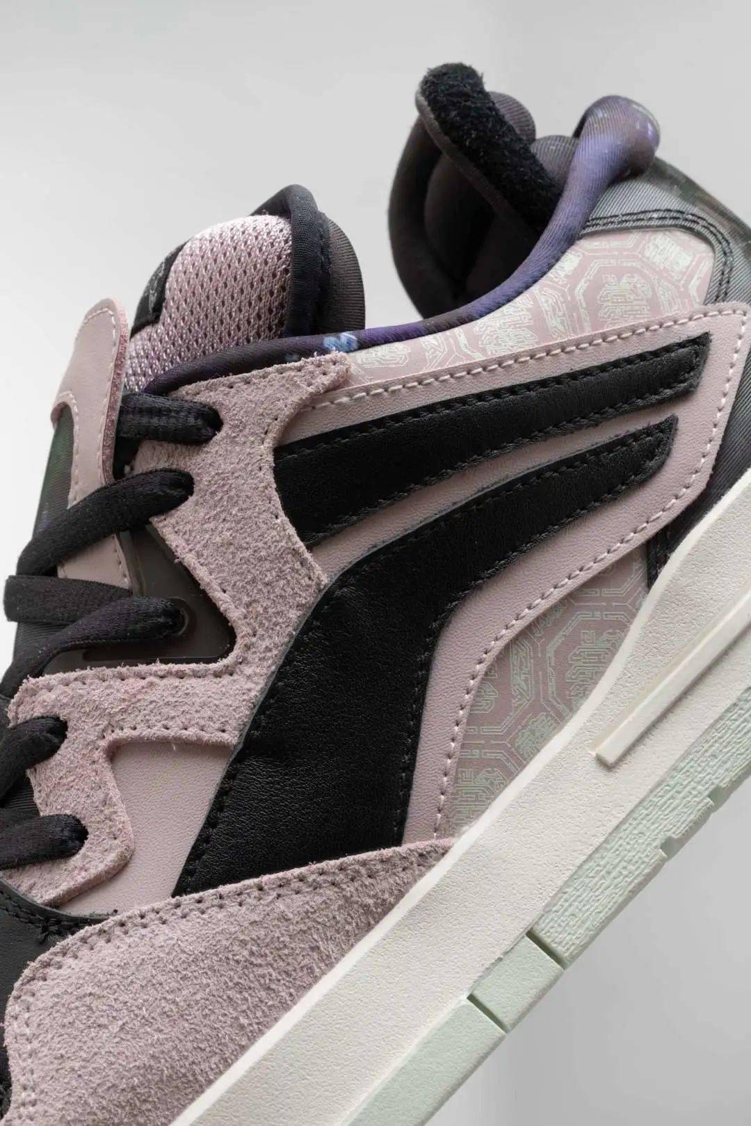 发售李宁惟吾pro城市限定系列雾都大势