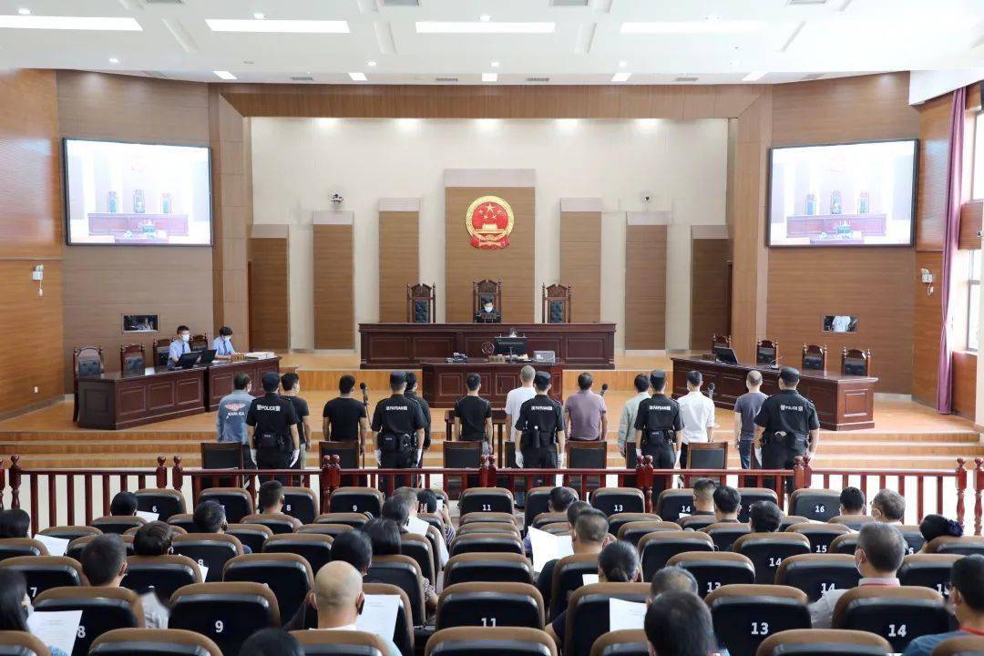 人大代表,政协委员视察红河州法院不走过场