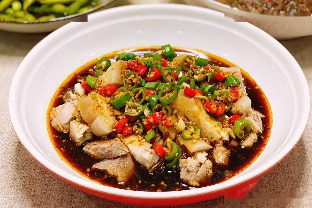 家常菜推荐酸辣肘子肉清蒸鲈鱼包菜炒粉条玉子豆腐蒸肉末