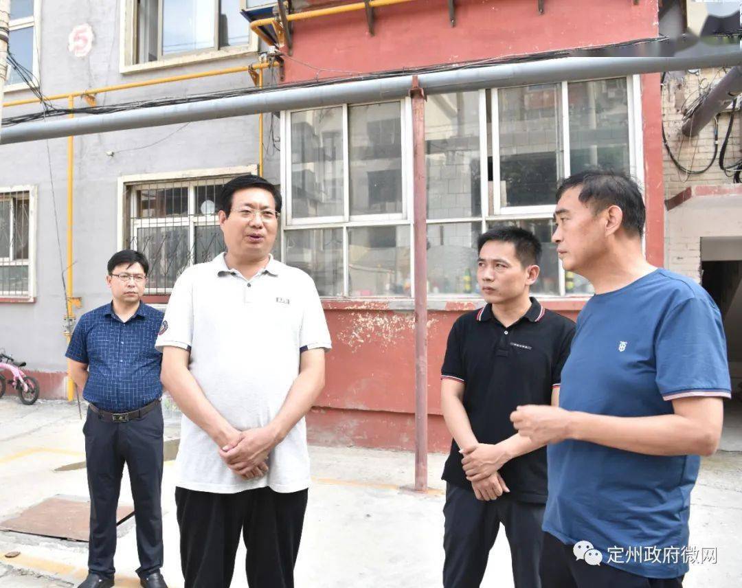 市委书记张涛亲自抓办"办证难,老旧小区改造,无物业小区管理"三件实事