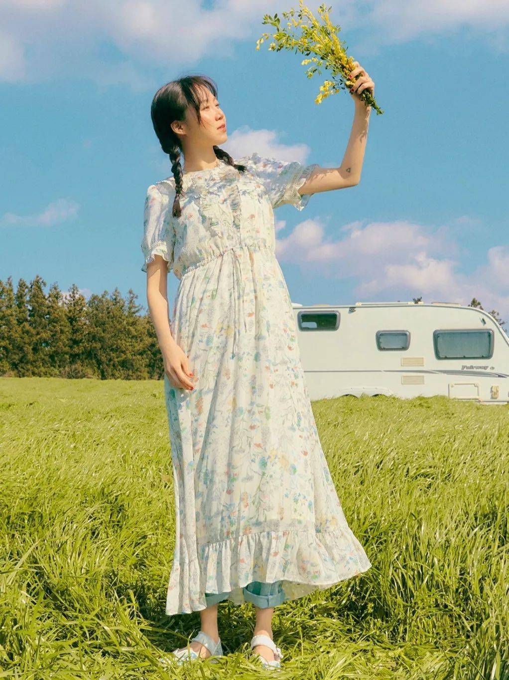 夏天|裙子里面别穿“安全裤”了！2021最流行这样穿！