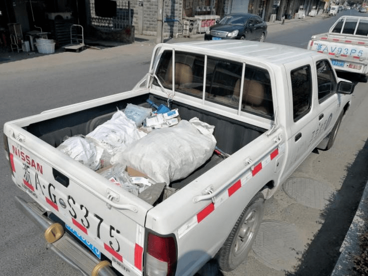 疫情|衣架当吊瓶架？查！这家诊所“不简单”