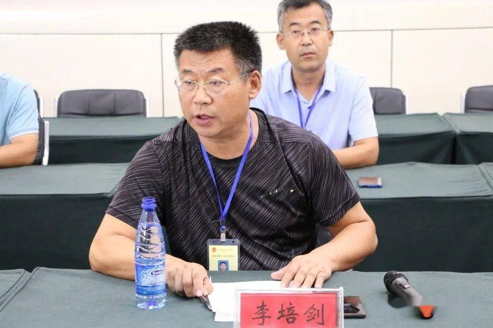 沂水县人大常委会到诸葛镇开展双联月活动及工作评议调查测评会