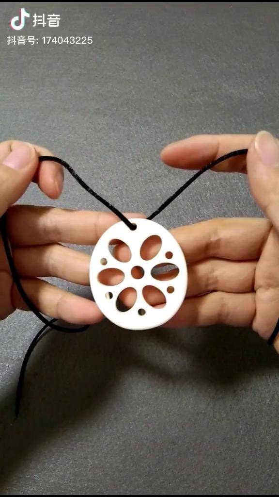 最近比较火的一个吊坠打结 秋日好时光