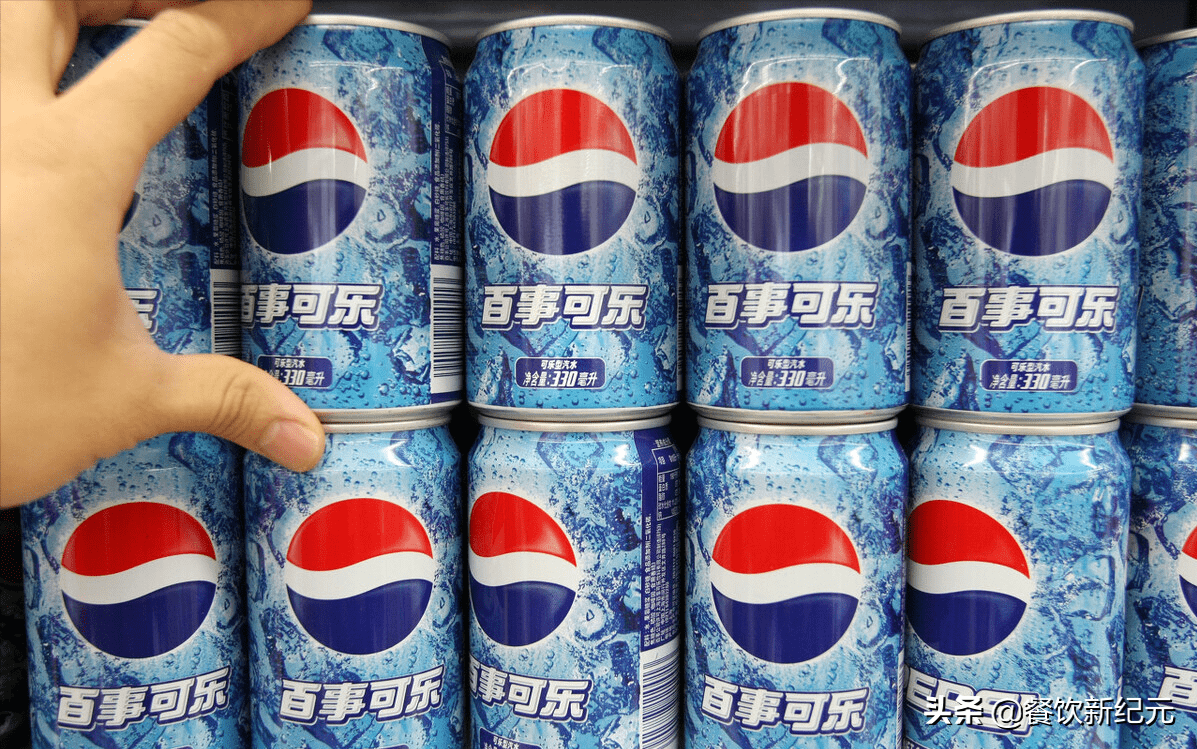 不只喝可樂，還能玩創意！全家「可口可樂造型杯組」一杯多種玩法，輕鬆搞定輕食、沙拉杯，還能DIY製作鑰匙圈！ 不只喝可樂 ，還能玩創意！全家「可口可樂造型杯組」一杯多種玩法，輕鬆搞定輕食、沙拉杯，還能DIY製作鑰匙圈！, image size:1197x749