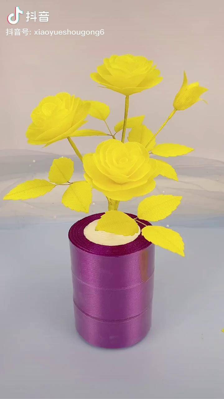 购物袋不要扔了做成无纺布玫瑰花小月手工废物利用dou上热门手工