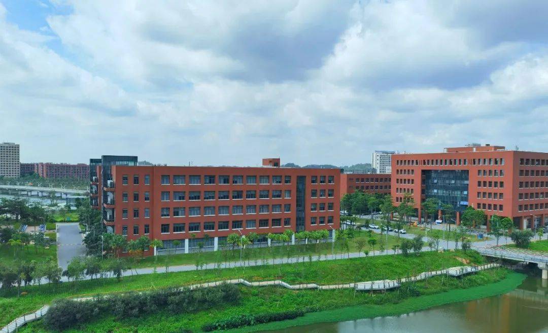 广东佛山科技大学图片