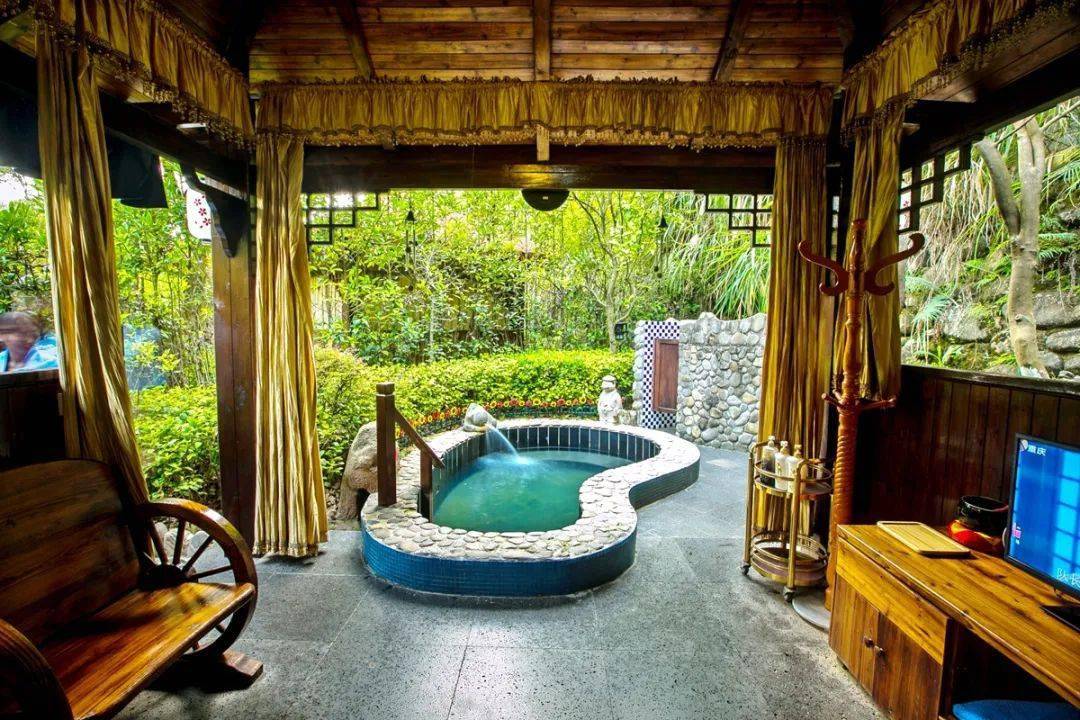 天一凉下来就想泡温泉呀专属宜春人的泡泉特惠你还不知道吗