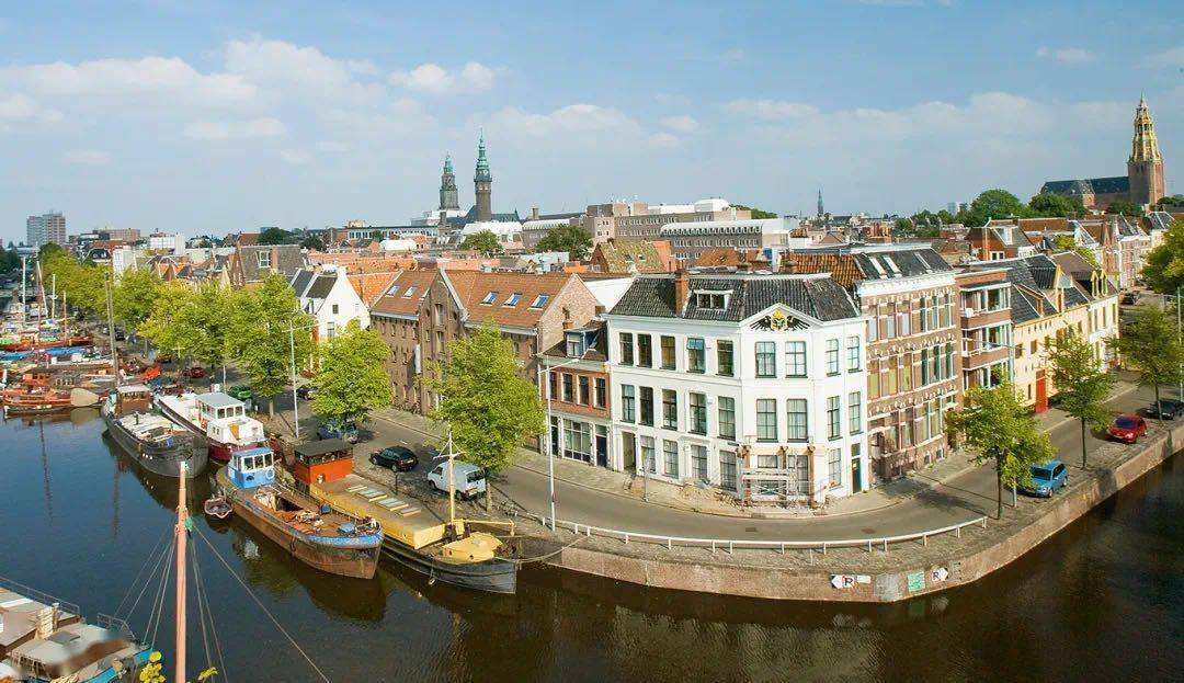 云游四方｜博物馆、高塔和艺术节，点亮这座荷兰小城