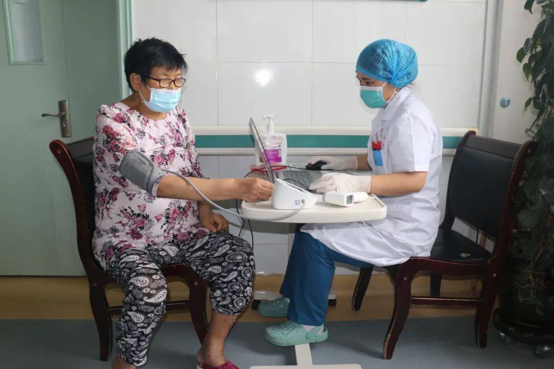 患者放心就诊博州人民医院日常诊疗规范有序