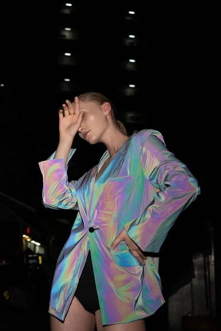 hold住炫彩镭射风,你就是大神!_风格