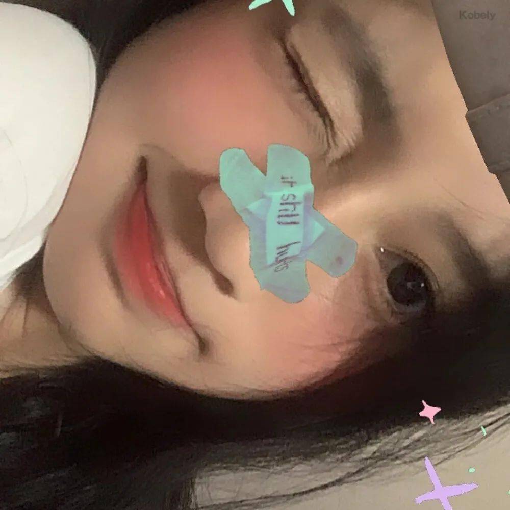 人间|女生头像 | 风月都好看，人间也浪漫