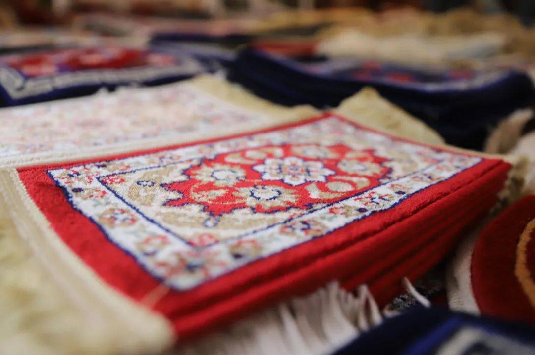 临夏手工地毯 | 万里山河方寸间