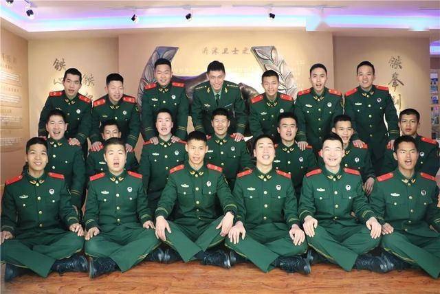 武警江苏总队徐州支队新沂中队帮助驻地贫困家庭学生记事_王静雯