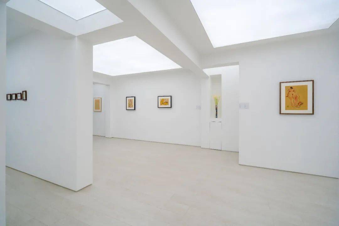 那么拥有自己艺术空间/画廊的拍卖行,他们的玩法则是下一步进阶