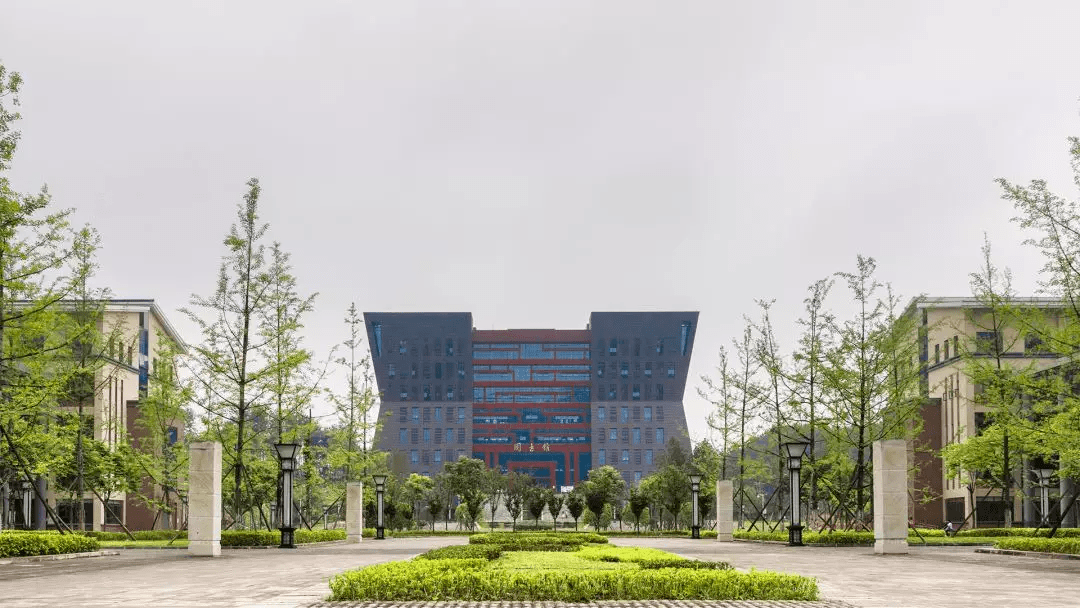 茅台学院图书馆拍了拍你