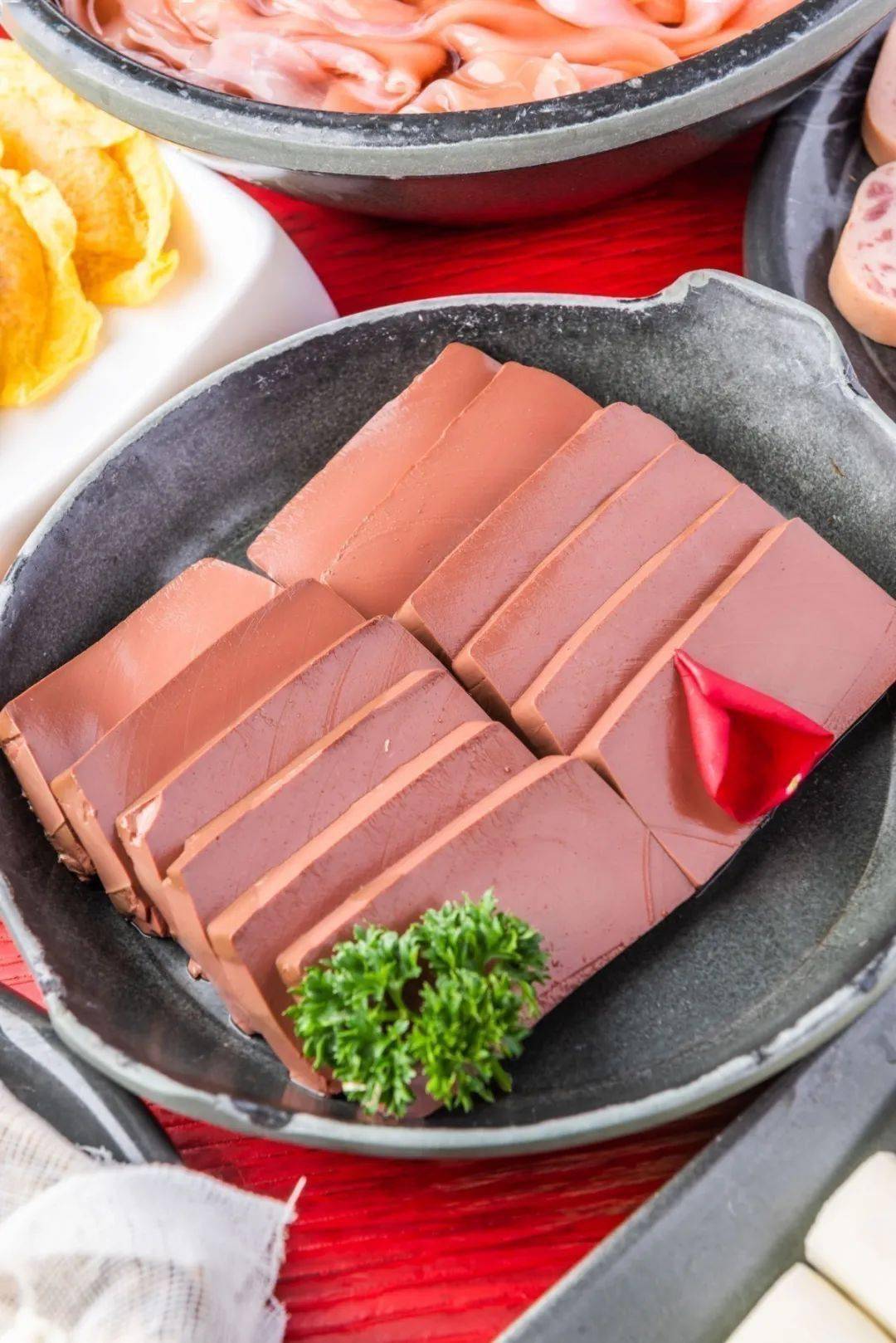 谭鸭血老火锅传承打浦桥日月光店撩翻半个娱乐圈火