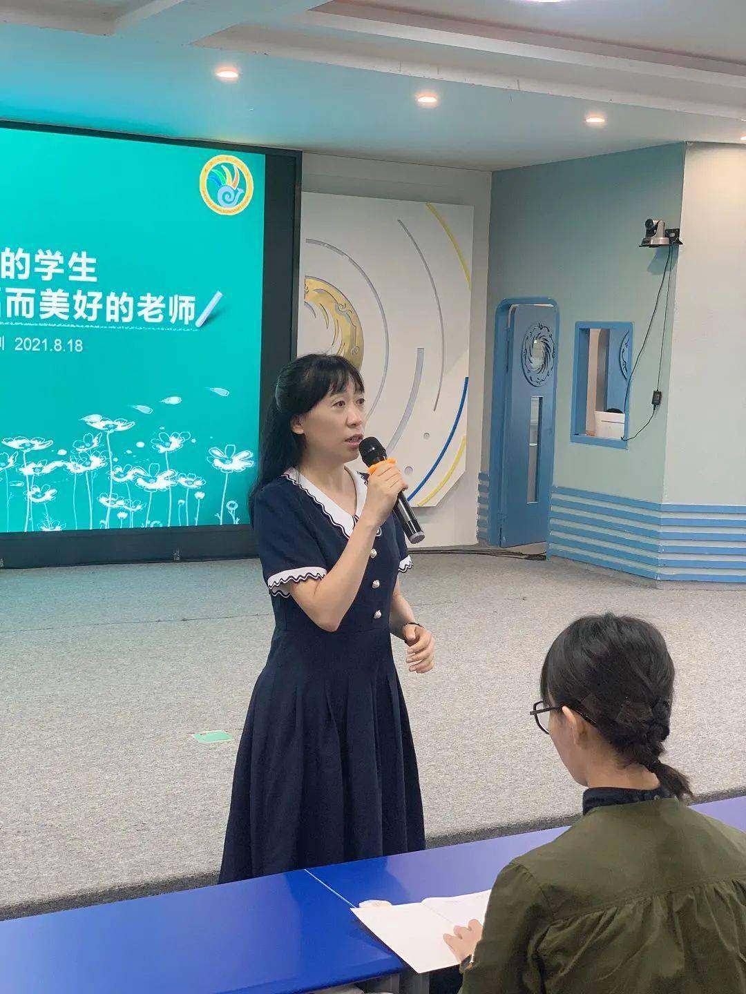 程红斌副书记,周刚副校长,廖维副校长,刘玥廷副校长分别就学校的各