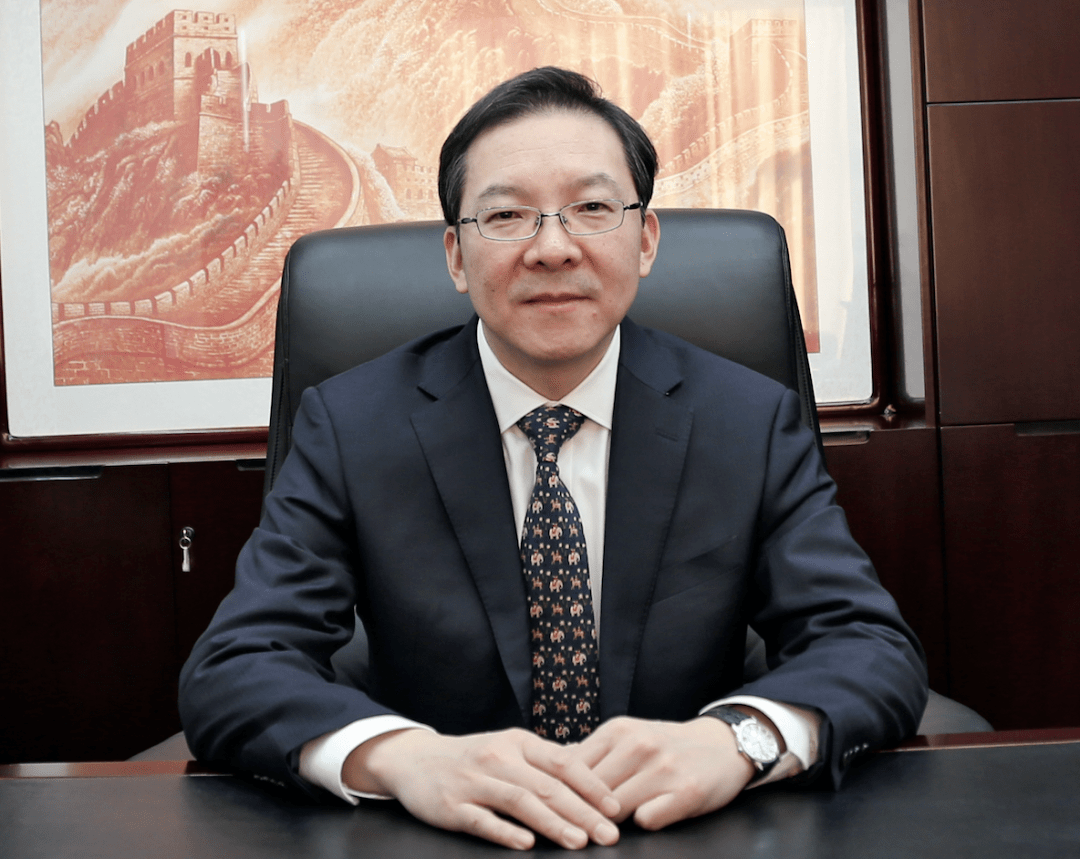 邱险峰 华夏银行呼和浩特分行党委书记,行长华夏银行呼和浩特分行认真