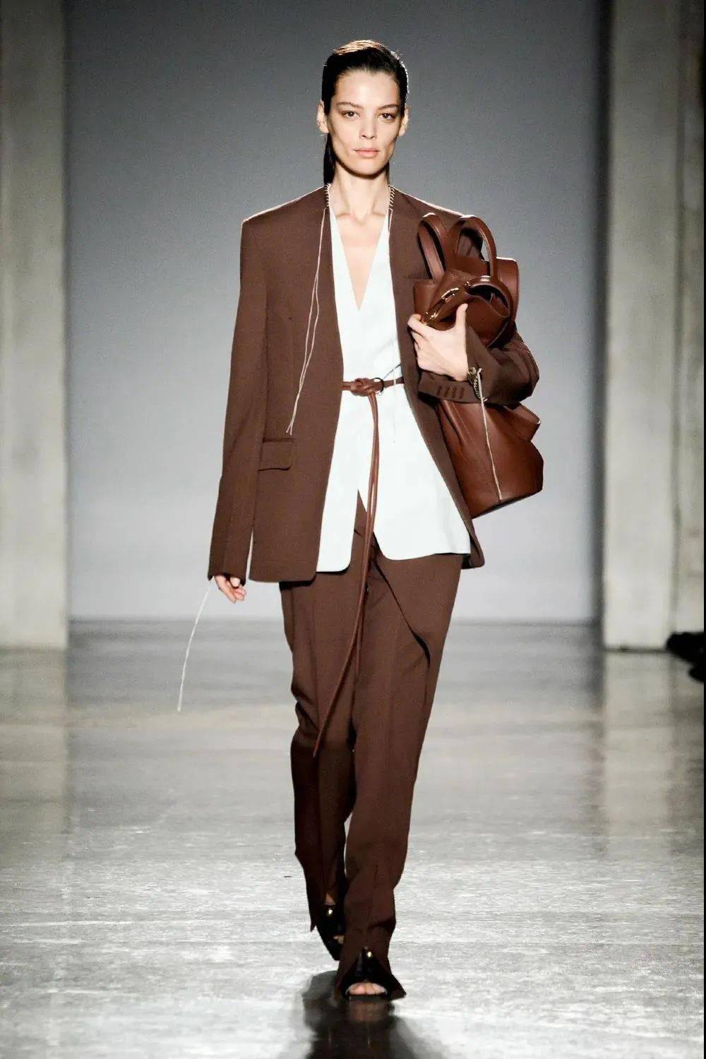 颜色|2021秋冬十大流行色