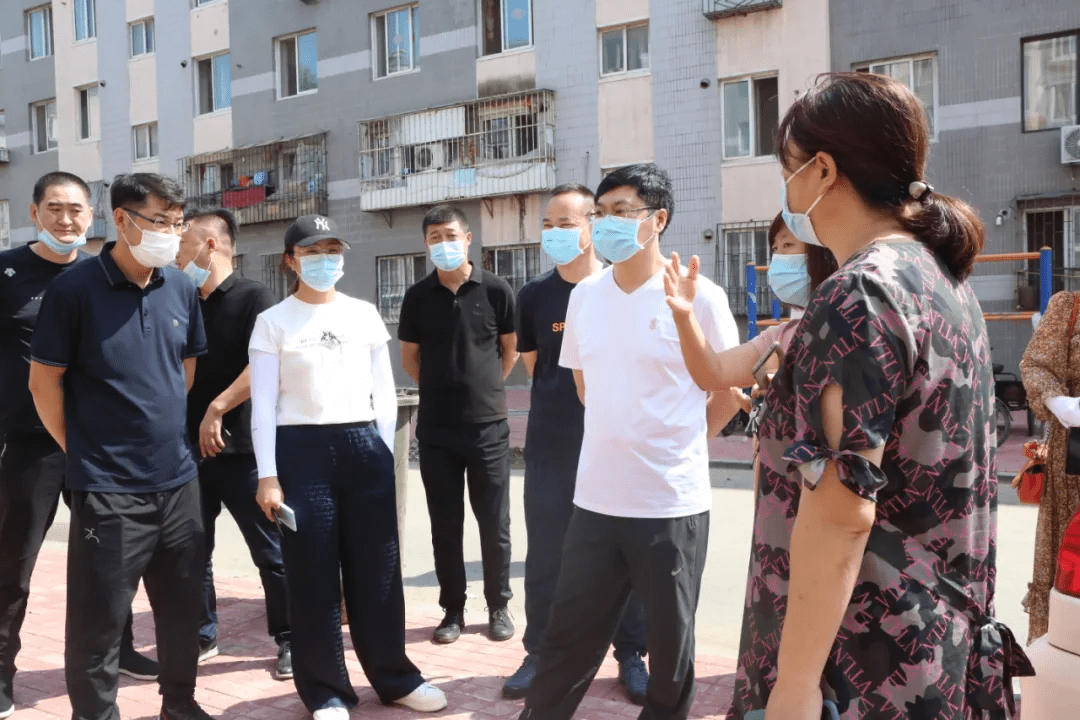 营口:西市区委副书记,代区长赖文斌带队开展创城拉练检查