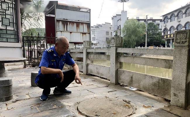 大洪山黄光智：夜排险情保居民平安