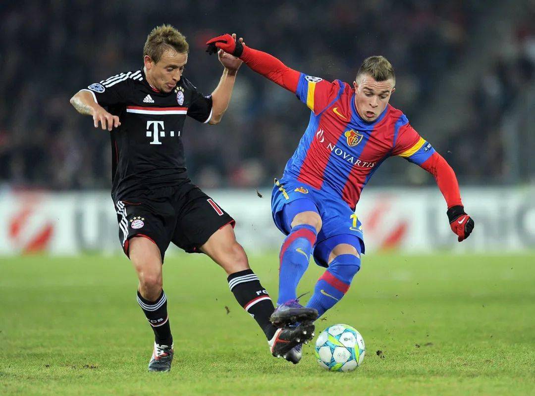 前锋加盟利物浦 99684369607a4d5889a28bcdda960105.jpeg