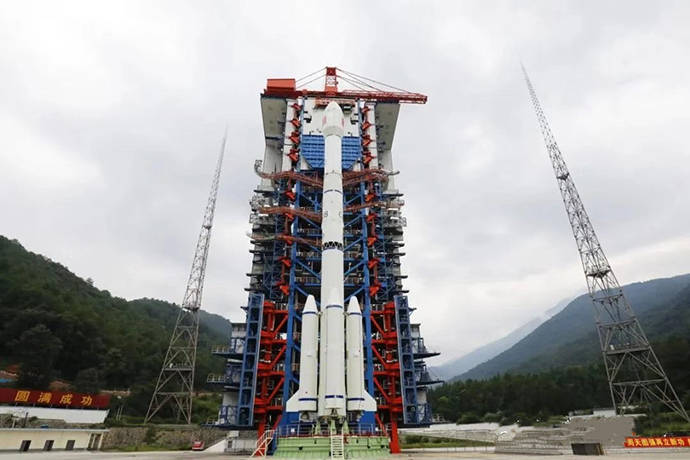 通信|长三乙火箭3项改进提升，通信技术试验卫星七号昨晚发射成功