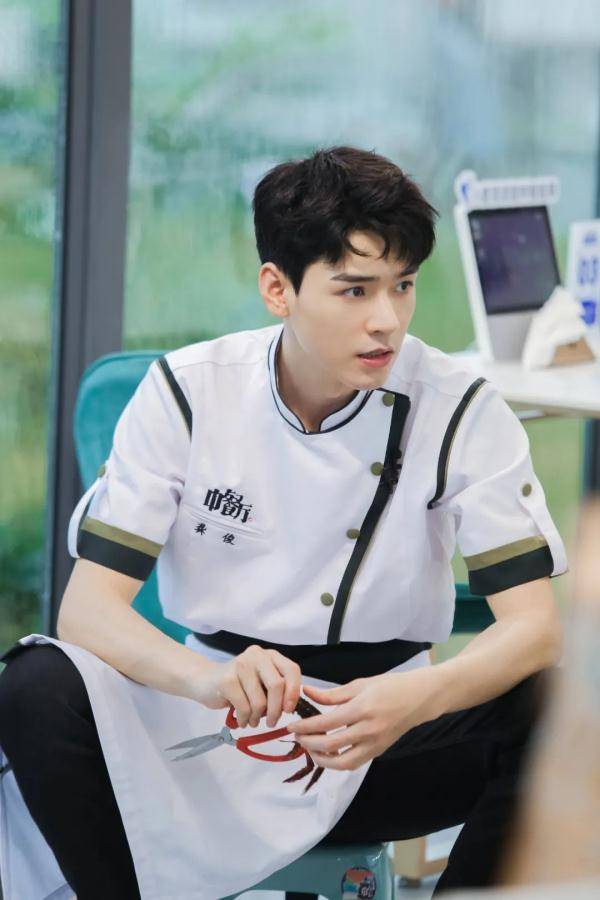 因为|《中餐厅5》编剧手记：龚俊——男孩的宝藏源于每一段经历