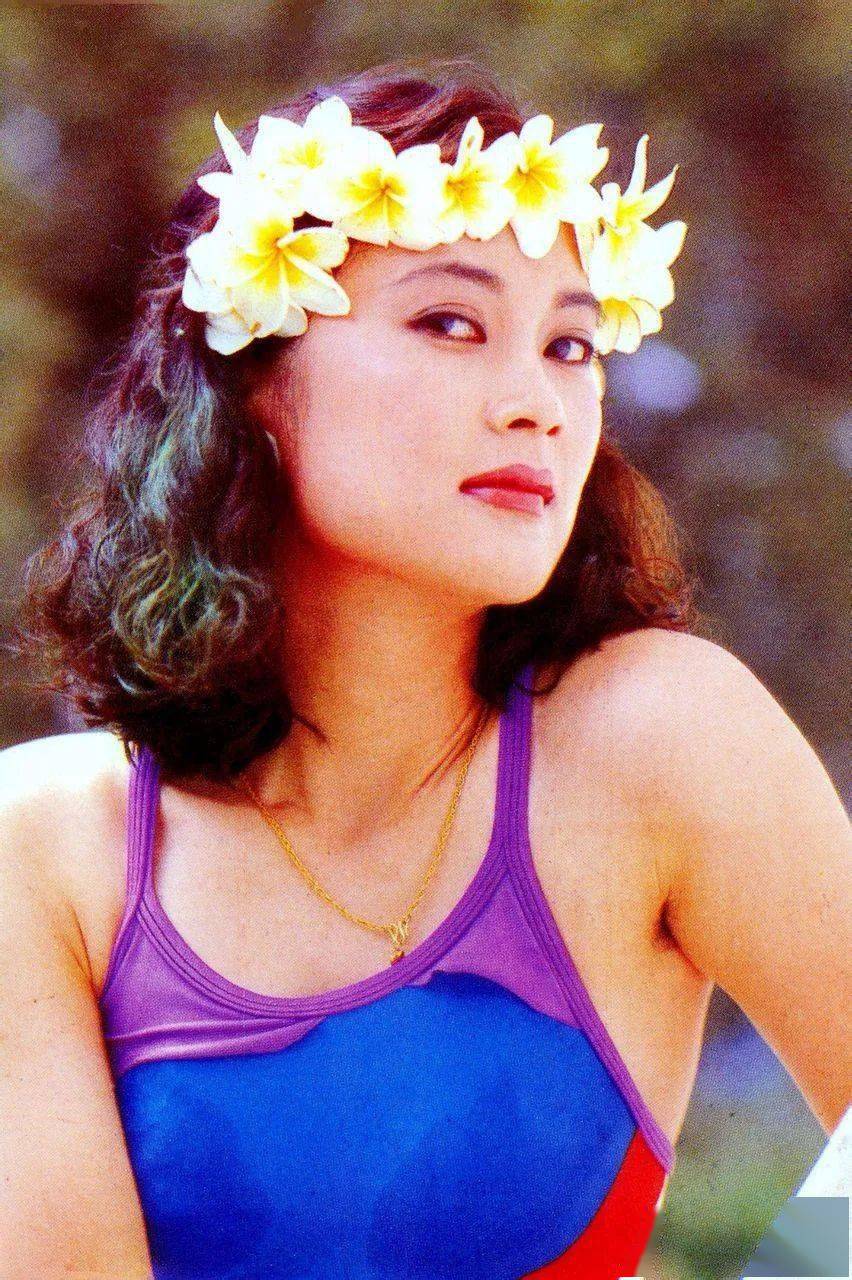 韩月乔巩俐傅艺伟方舒董智芝陈晓旭(林妹妹的另一面)陈红接下来就是