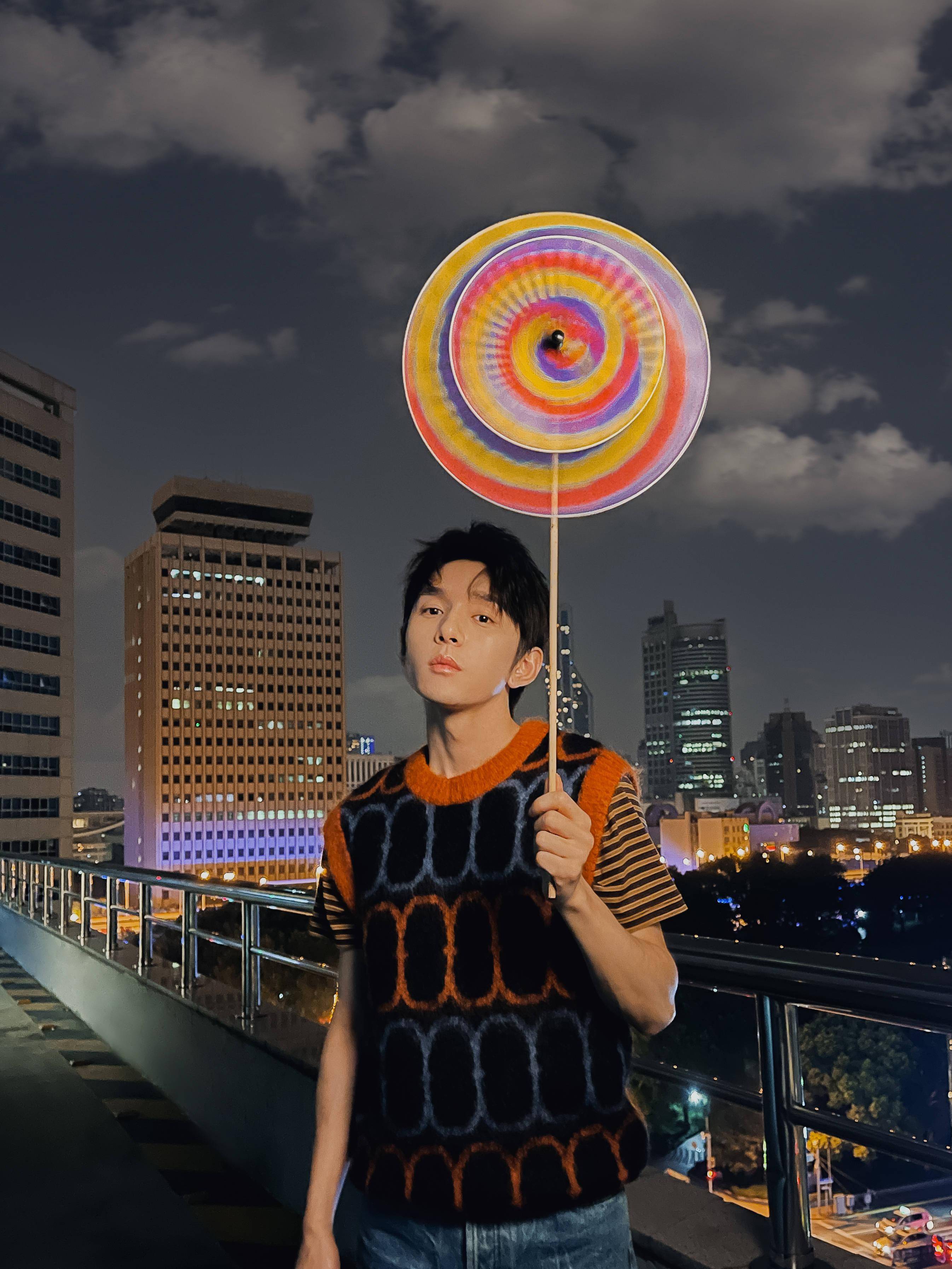 品牌|“人间种草机”李佳琦:与品牌的一场双向奔赴