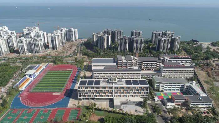 海口:华中师范大学海南附属中学3.海口:北京大学附中海口学校4.