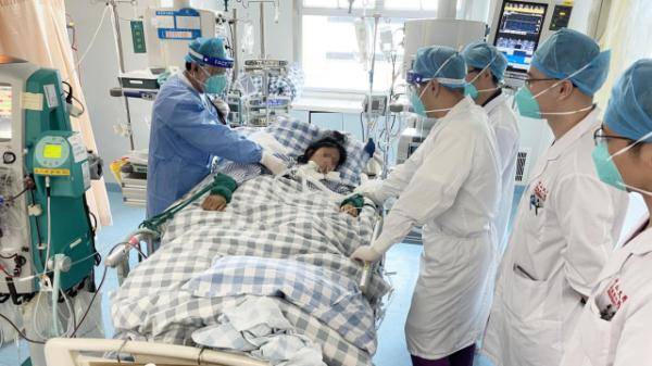 病因|吃下大量寿司后一个月，女子被送进ICU！病因是TA