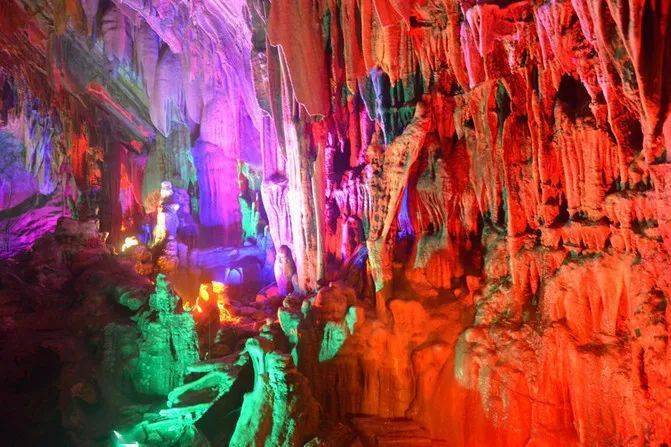 "中国下龙湾"上林大龙湖,玉林鹿峰山,贵港园博园,南宁青秀山纯玩汽车