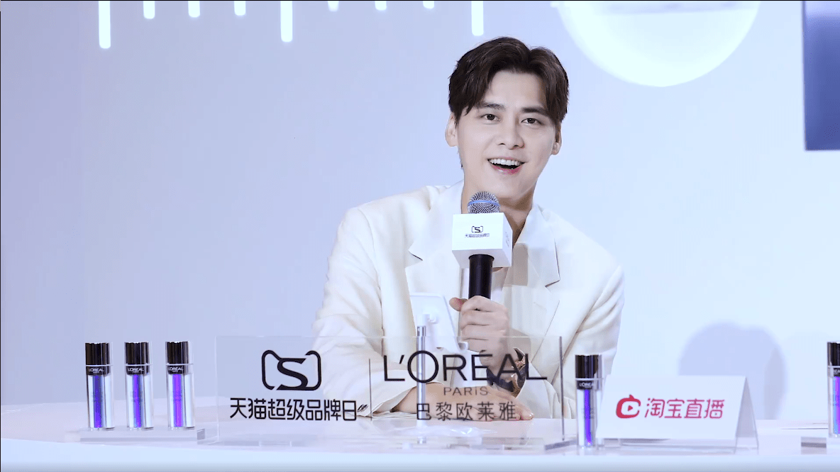 巴黎欧莱雅分享李易峰直播精彩集锦 回顾峰峰高光时刻