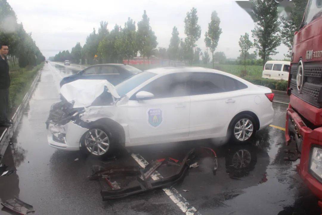 【"一老一少"事故案例曝光】2021年7月11日09时许,在辉县市g234国道岳