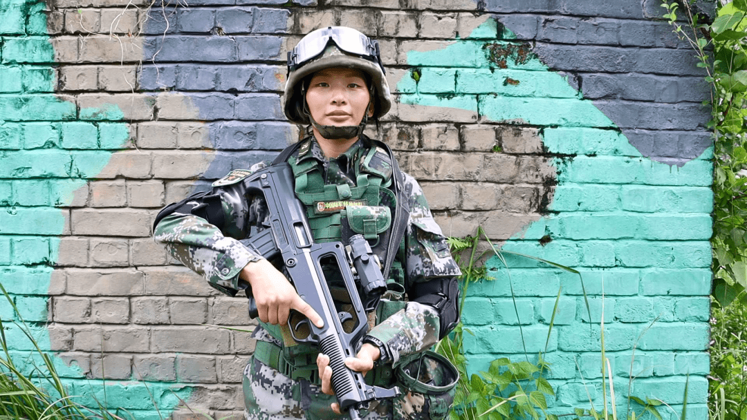 驻港部队特种兵图片