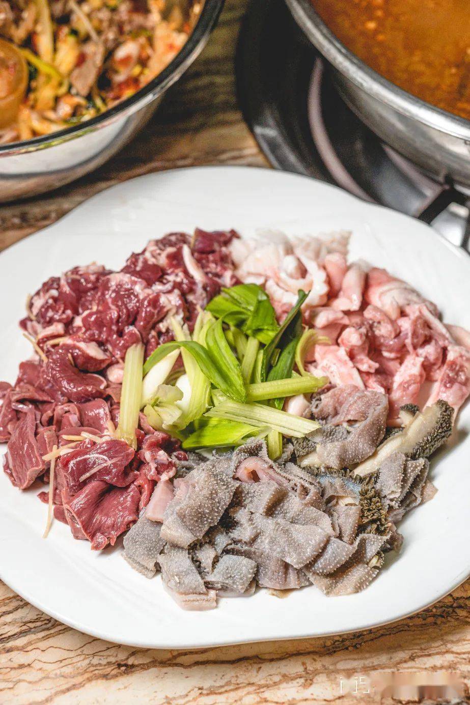 拼手速人均不到20元的凉拌牛杂套餐来了