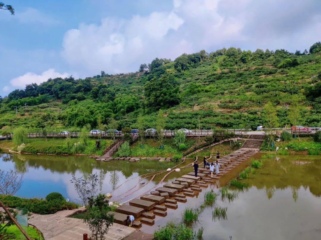 龙泉山新见书山158元享门市价256元的双人烧烤半自助休闲套餐